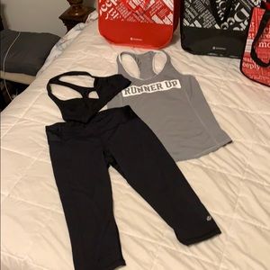 Used Lululemon bundle,3 pieces size 4-6 or small